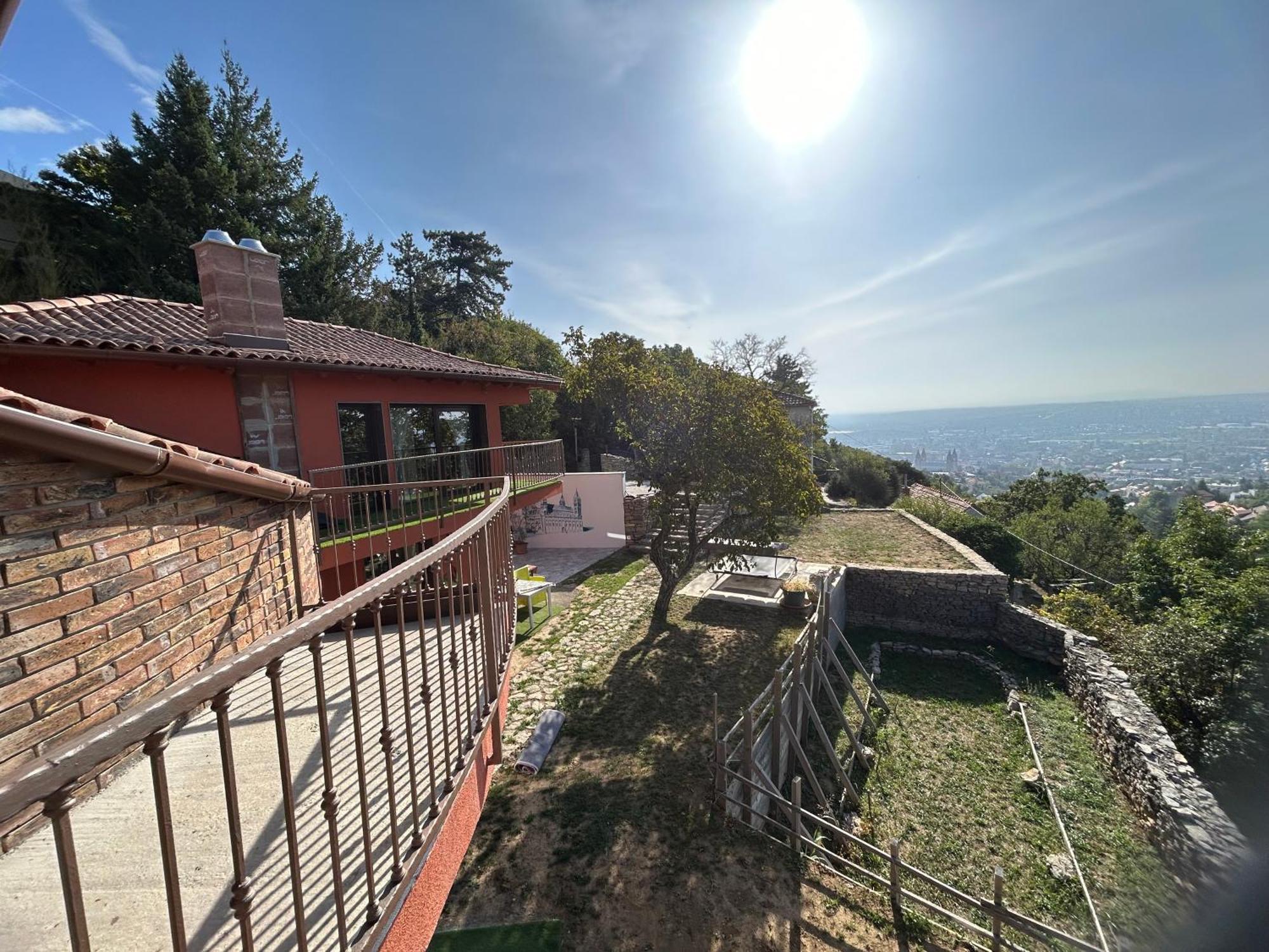 Brand New House With Beautiful View Of Pecs City Villa Kültér fotó